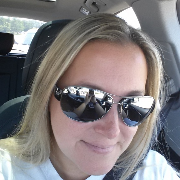 Meet the Posher Other - Meet your Posher, Michelle